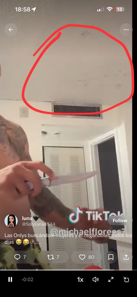 SarayYohela's tweet photo. Qué nivel de degradación tan terrible 😭 
1. CURTIDO
2. ChapStick de Dollar Tree
3. el PESCADO con el teflón pega’o 😭 y pa’ rematar: de MANSIÓN a TECHO CON MOHO. 😭 Wow, loco mío, ese downgrade fue una caída libre 💀
#elmanicomio https://t.co/21nR5Dp7hb