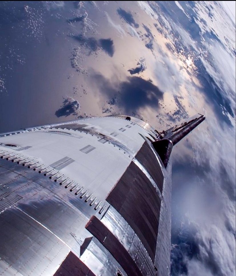 xiAMKal's tweet photo. No AI was used to build Starship
https://t.co/Ui7KZjDkQc https://t.co/F6gKU1l7Yd