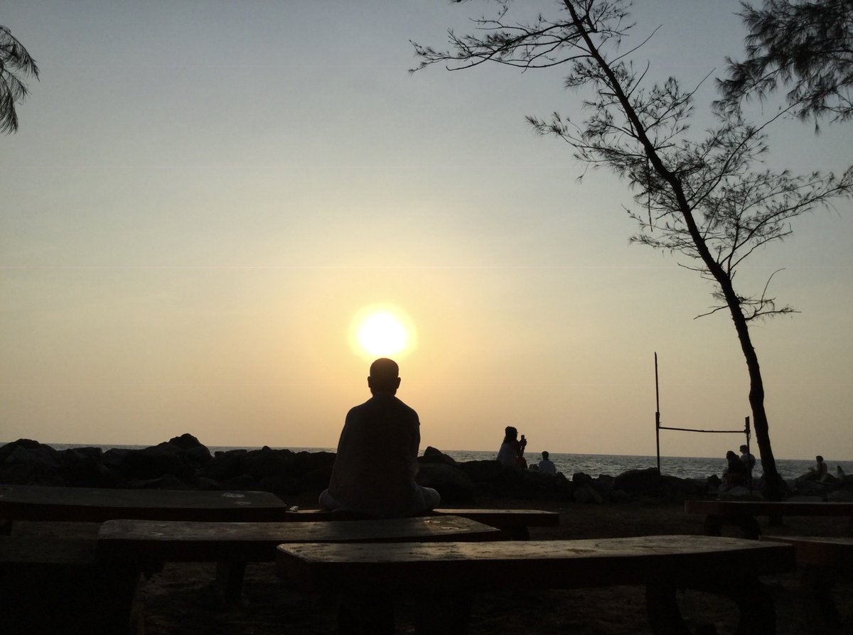 sparna108's tweet photo. 何者にも

ならなくていい時間

#心の縁側    
#夕陽 https://t.co/NqytkayKud