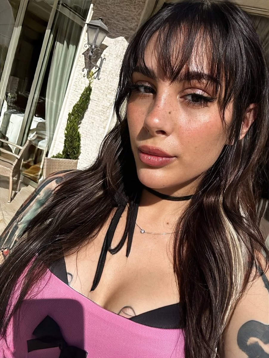 killthecleo7uei's tweet photo. - 3 a  🩷💅👑

Hair 💇🏻‍♀️:
🦷💎: https://t.co/UL6xQtlgQB