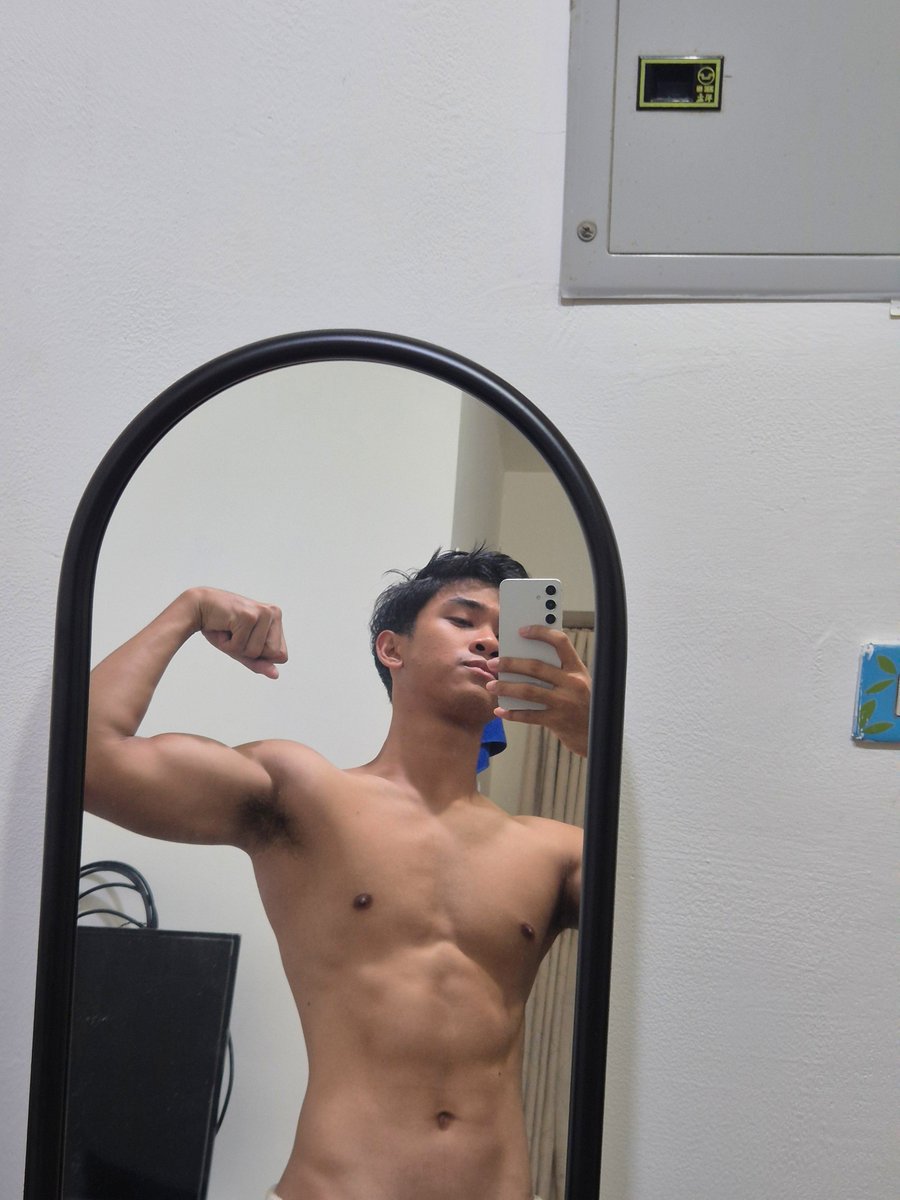 Dioo0______'s tweet photo. Morning moots.
Bicep-tember in progress.
Semoga bisa kecapai di akhir September

Have a great day

#Biceptember https://t.co/NJmVlJCPzf
