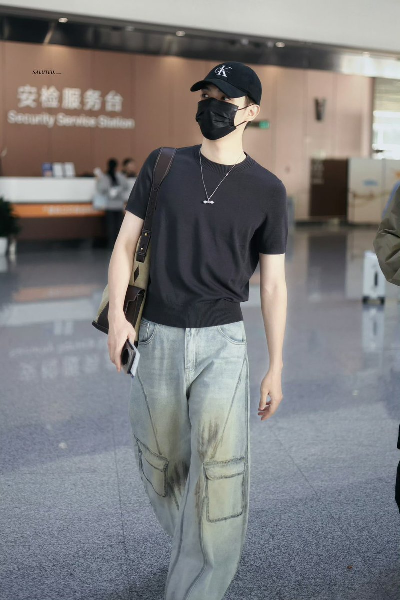 Luoyizhou1603's tweet photo. 20260917｜Beijing  ✈️

ขอให้เดินทางปลอดภัยนะคะ

(Credit:  SALUTED316•罗一舟)

#หลัวอีโจว
#LuoYizhou 
#罗一舟 https://t.co/dIK9yKtIDF