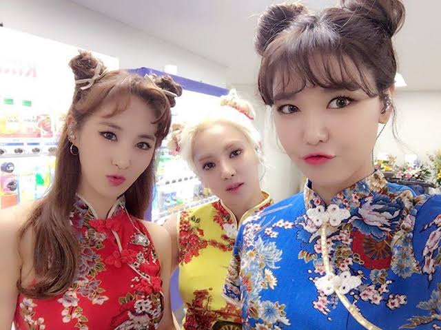 moshi_squared_'s tweet photo. HyoRiSoo still feels like a dream but it really happened 🥹 I'm so proud of them & happy they are finally getting the praise & recognition they've always deserved. We always believed in them. Best girls in the universe 💕
#SHY2014 #SHY2015 #SHY2026 #HyoRiSoo2026 #HyoRiSooForever https://t.co/E5hTPP8Ilr