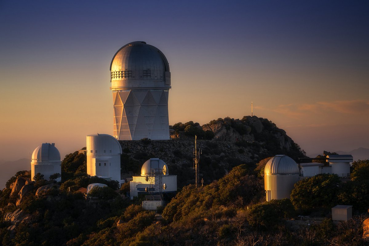 seanparkerphoto's tweet photo. A rare chance to photograph the Milky Way beneath the iconic domes of Kitt Peak!

Join me October 4 or 9 for an exclusive night-sky photography experience featuring a sunset observatory tour, dinner, and dark-sky Milky Way photography. Limited spots available and selling quick! https://t.co/izTrpwL04v