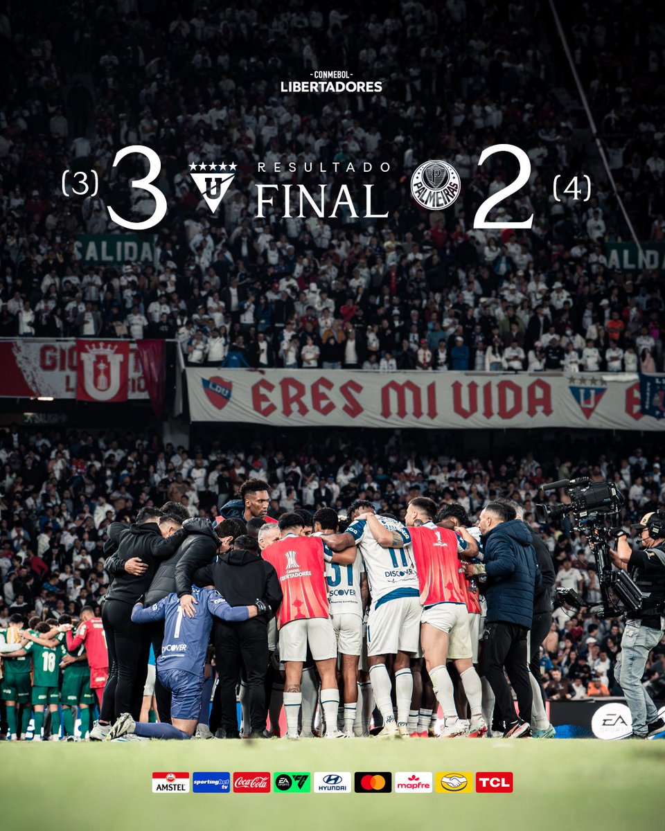 LDU_Oficial's tweet photo. Marcador final 

Gracias LIGA ⚪️🔴 https://t.co/kvCkTCMAAl