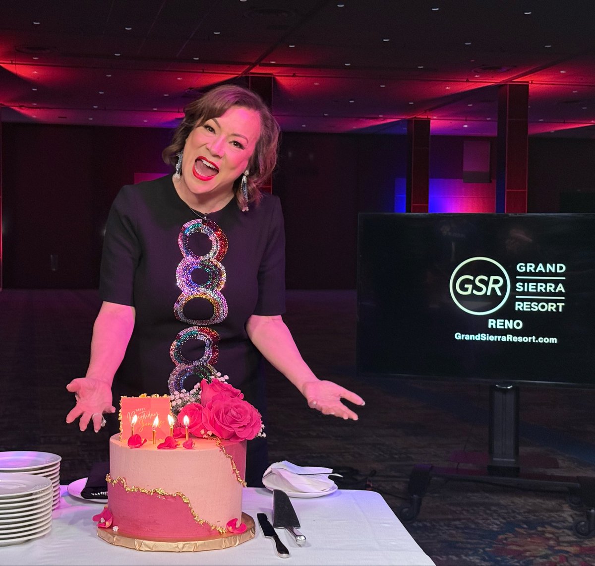 JenniferTilly's tweet photo. There’s no place I’d rather be on my birthday and then playing poker!  Thanks for the beautiful cake @GrandSierra @PokerNightTV @phil_hellmuth and @JesseCallsPoker https://t.co/OC10CNF1AR