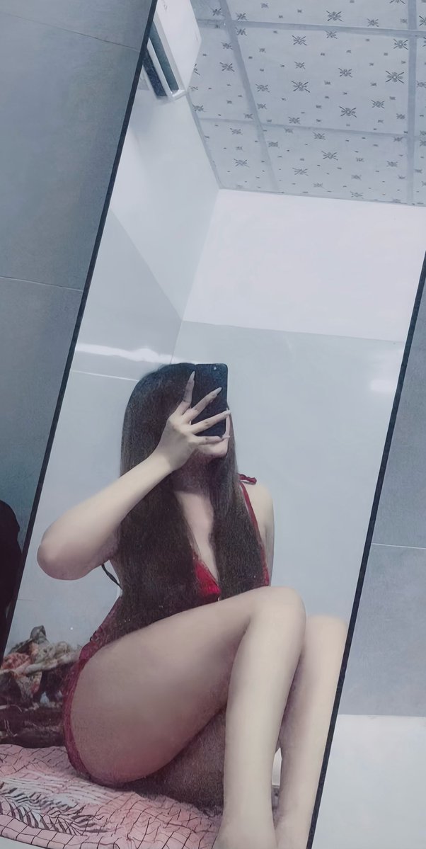 Xuanhyne's tweet photo. Sao mà flop dữ dị ta 
#bisexual #fwb #cầnthơ https://t.co/39noj2sCJO