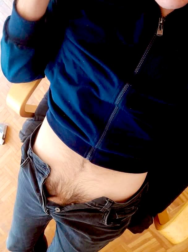 meforyou8804's tweet photo. My hairy and naked body . Hairy cock 
#gaysex #hairygay https://t.co/uGPtRwaSH8