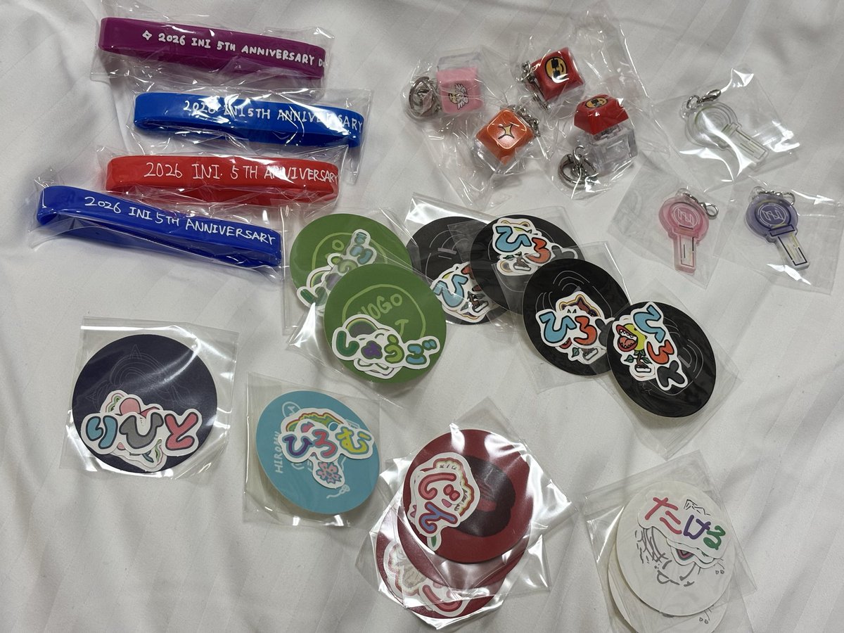 ___4746___'s tweet photo. INI カプセルトイ ガチャ

譲：画像参照

定価にて買い取り希望です🙇🏻‍♂️
自分の分はもうあるので今日ガチャ回せなかったMINIちゃんに届いてほしいです🫶🏻

本日会場にて手渡し希望です
よろしくお願いします！

#INI
#INI交換
#INI_CITY_OF_LIGHTS https://t.co/6R41caZYJJ