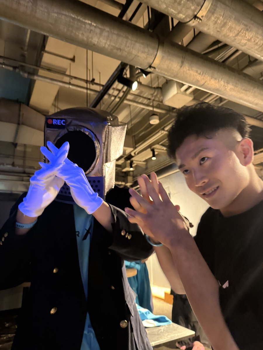 meme_waacker's tweet photo. Kick off party @anker_xeed 
おもろすぎた笑 https://t.co/BpapP7JMYs
