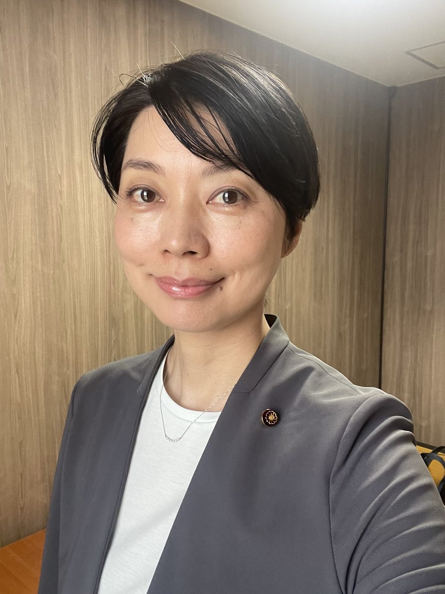 yaoi_moto's tweet photo. おはようございます😊
今日は橿原市議会9月定例会の一般質問2日目です。

私は2人目に質問します！

テーマは
🎤認知症を支える取り組み
🎤人口流出、住宅と子育て政策の一体化

インターネット中継もあります🍀 https://t.co/fNSqReeJAb

橿原市議会公式Youtube
https://t.co/A1IyZpkHD0 https://t.co/7o4OYuPyRe