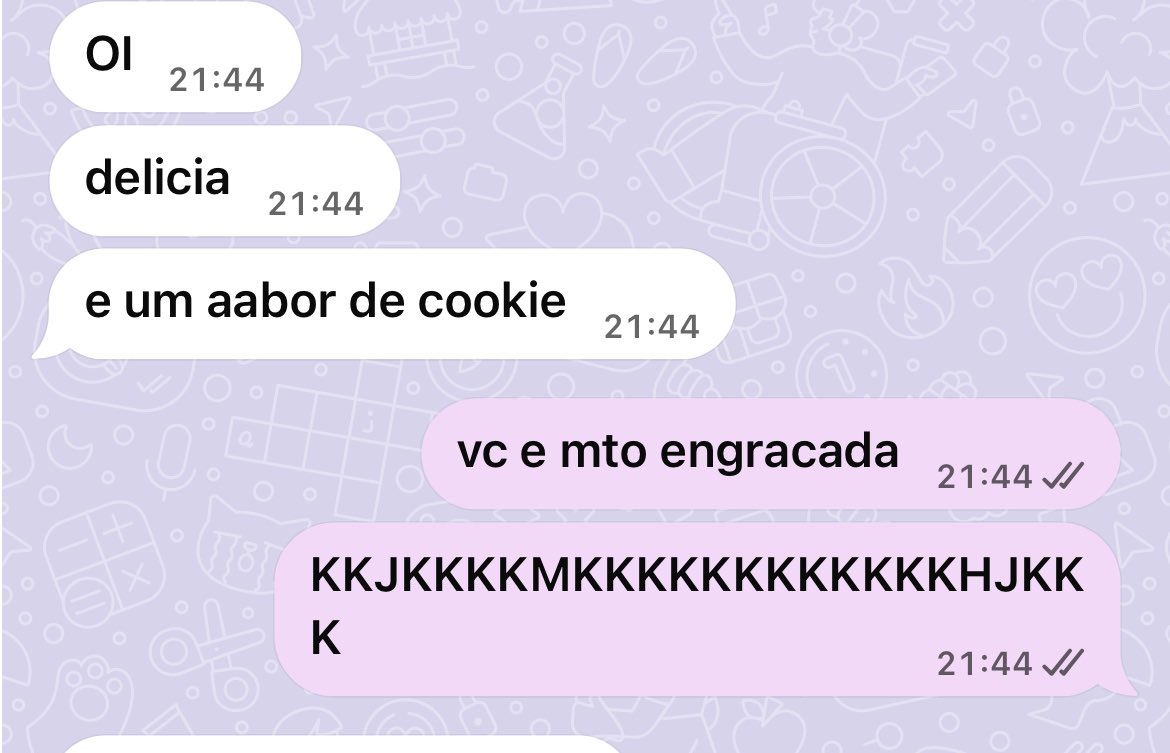 amopeit05's tweet photo. minha namorada tentando fazer surpresa https://t.co/EDH2qA1MzZ