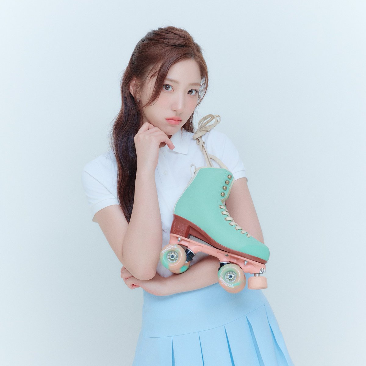 kchartsmaster's tweet photo. Starship Entertainment announces that WJSN’s Eunseo and Seola are leaving the company.

"We sincerely wish for their every step ahead to be filled with happiness and wonderful things." https://t.co/2DBgyEiMko