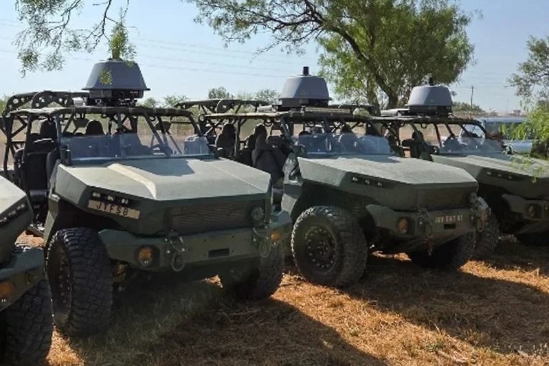 ModernAnzacs's tweet photo. The US Army is fielding advanced Aussie 'on the move' vehicle drone detection and defeat systems within it's priority Joint Task Force Southern Border ops. Details, systems, tech, pix https://t.co/67ezJG8tF5 https://t.co/mANPI0mMaj
