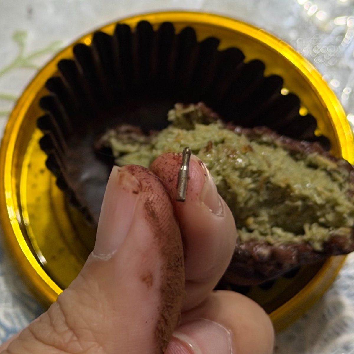 ssiyanim's tweet photo. uh. i guess i almost died😭 there’s this thing inside the dubai chewy cookie i honestly thought it was uncrushed pistachio or something https://t.co/3J5Cf4xonx