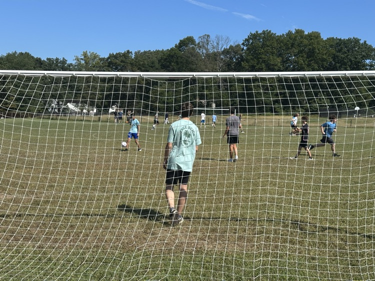 SevernaParkMS's tweet photo. It was a beautiful day for FLEX! Friends, fresh air, and a little fun! 🦅💙⚽️🏈📚 #ParkPRIDE #BelongGrowSucceed https://t.co/dXWoQsLopf