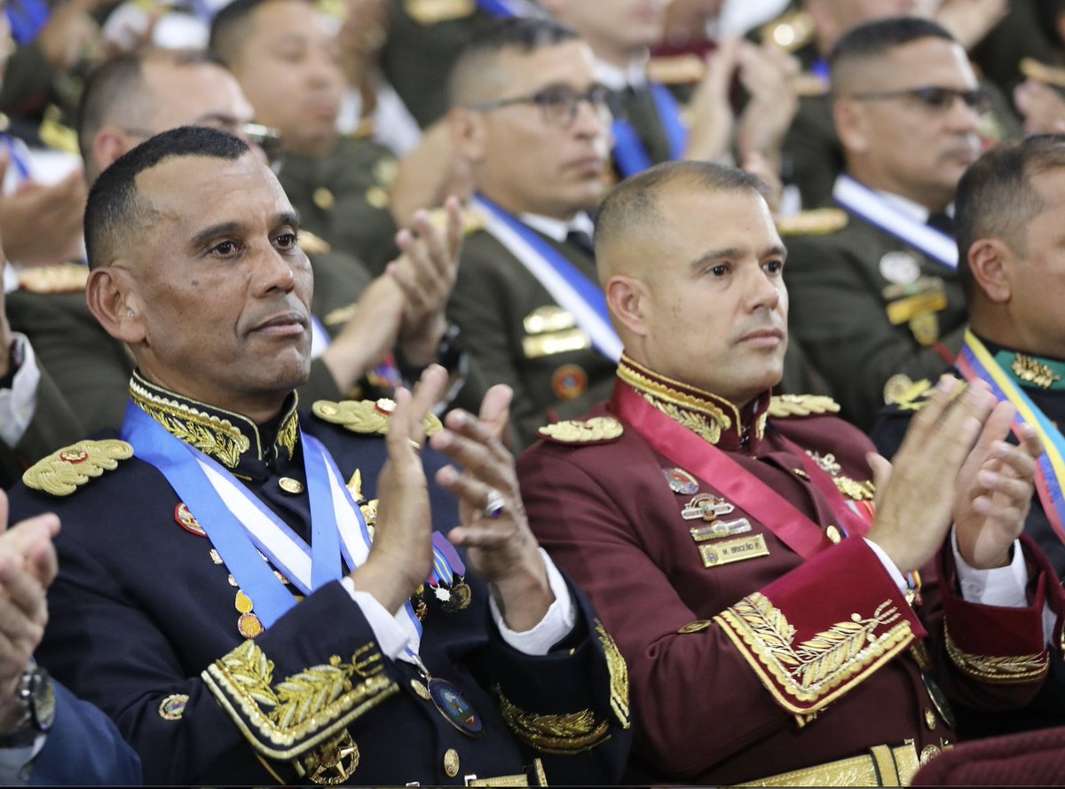 TVFANB's tweet photo. #16SEP26 Durante el inicio formal al Período Académico Militar 2026-2027 el ministro de la Defensa GJ. Gustavo González López, enfatizó 📢"La tecnología amplía capacidades, pero jamás sustituirá la conciencia moral de un Comandante" https://t.co/GB1IaxPajz