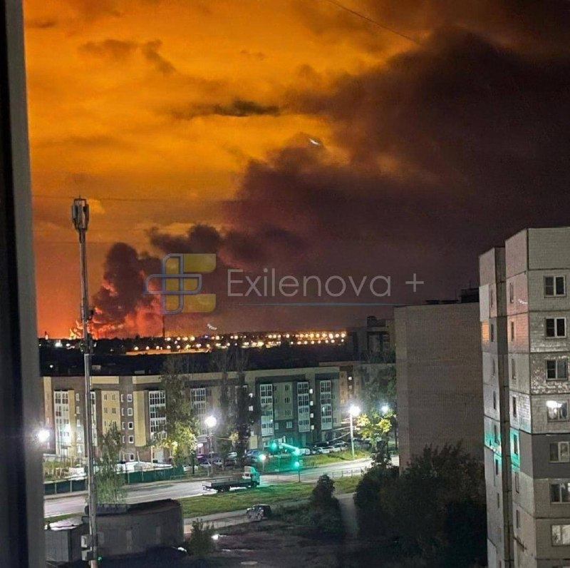 DefMon3's tweet photo. Rumors are, that Zelensky promised to stop hitting Russian energy infrastructure, in two weeks. 

Meanwhile at the Yaroslavl refinery... https://t.co/jjBtcRoMIF