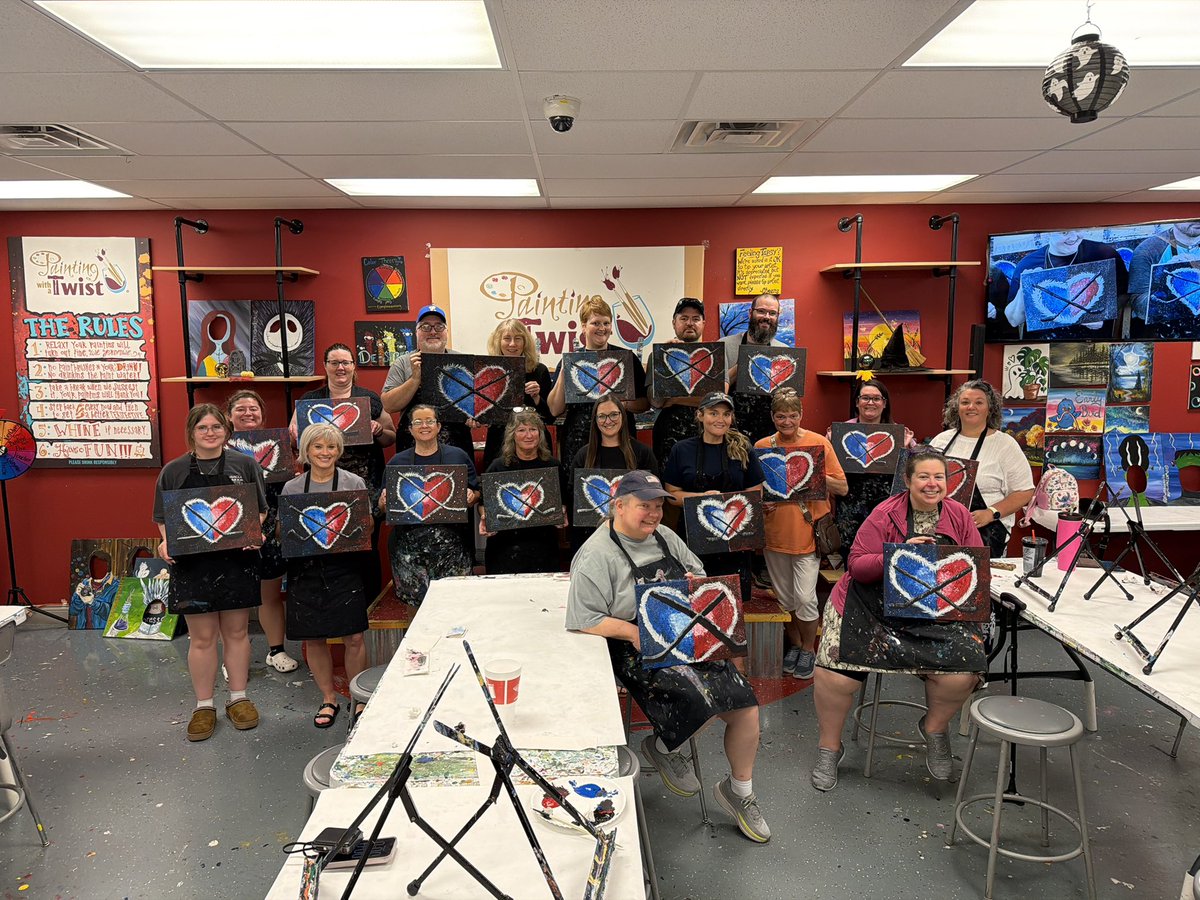 evvthunderbolts's tweet photo. Thank you to Painting with a Twist for hosting our Preseason Season Ticket Holder party! It was an absolute blast!π¨π€©
#LetsGoBolts | #WhoseHouse https://t.co/nOFLamqmRW