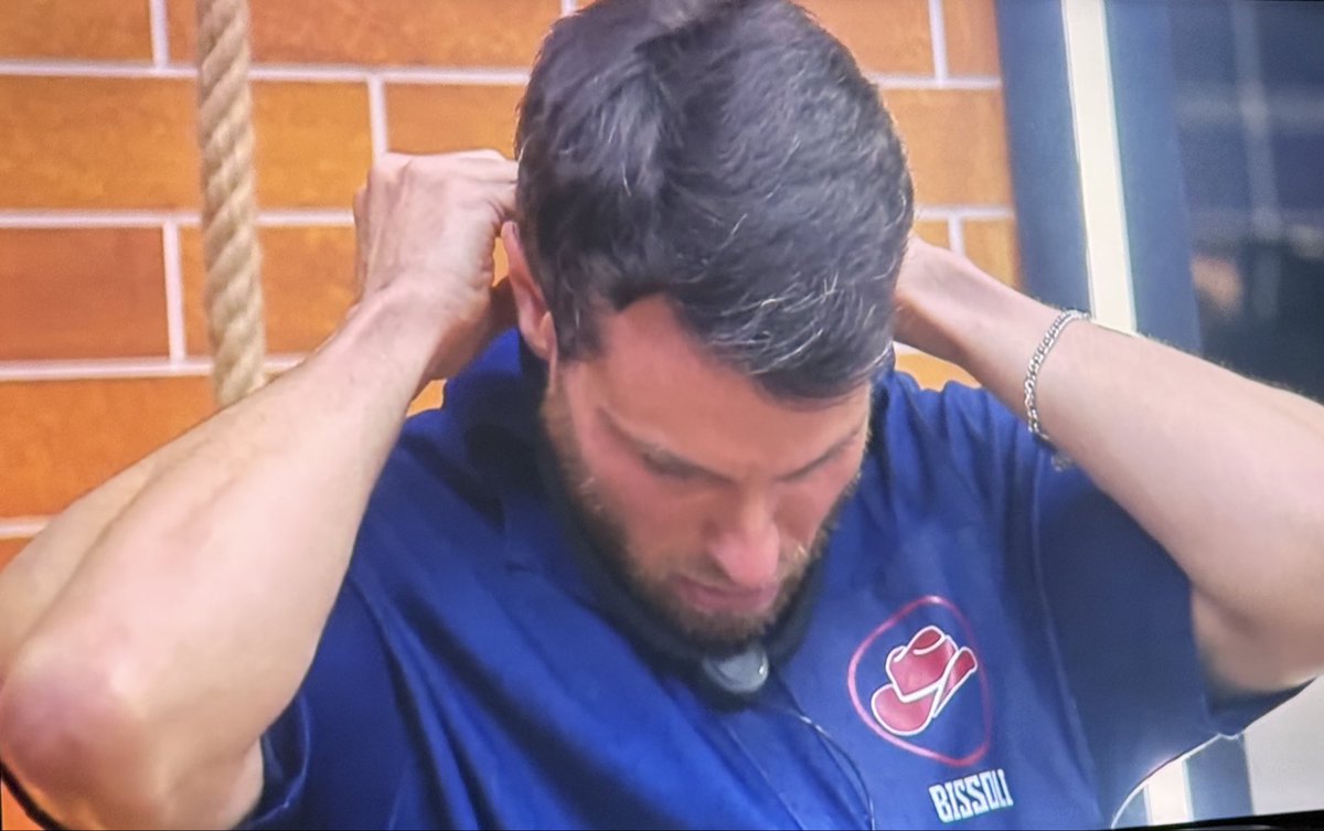 LucasBissoli_'s tweet photo. Bora que hoje é dia de Prova do Fazendeiro! 🤠🔥 Quem aí já tá ansioso pra torcer pelo Lucas? 
#Afazenda | #timebissoli😉 https://t.co/25ckgyG1gZ