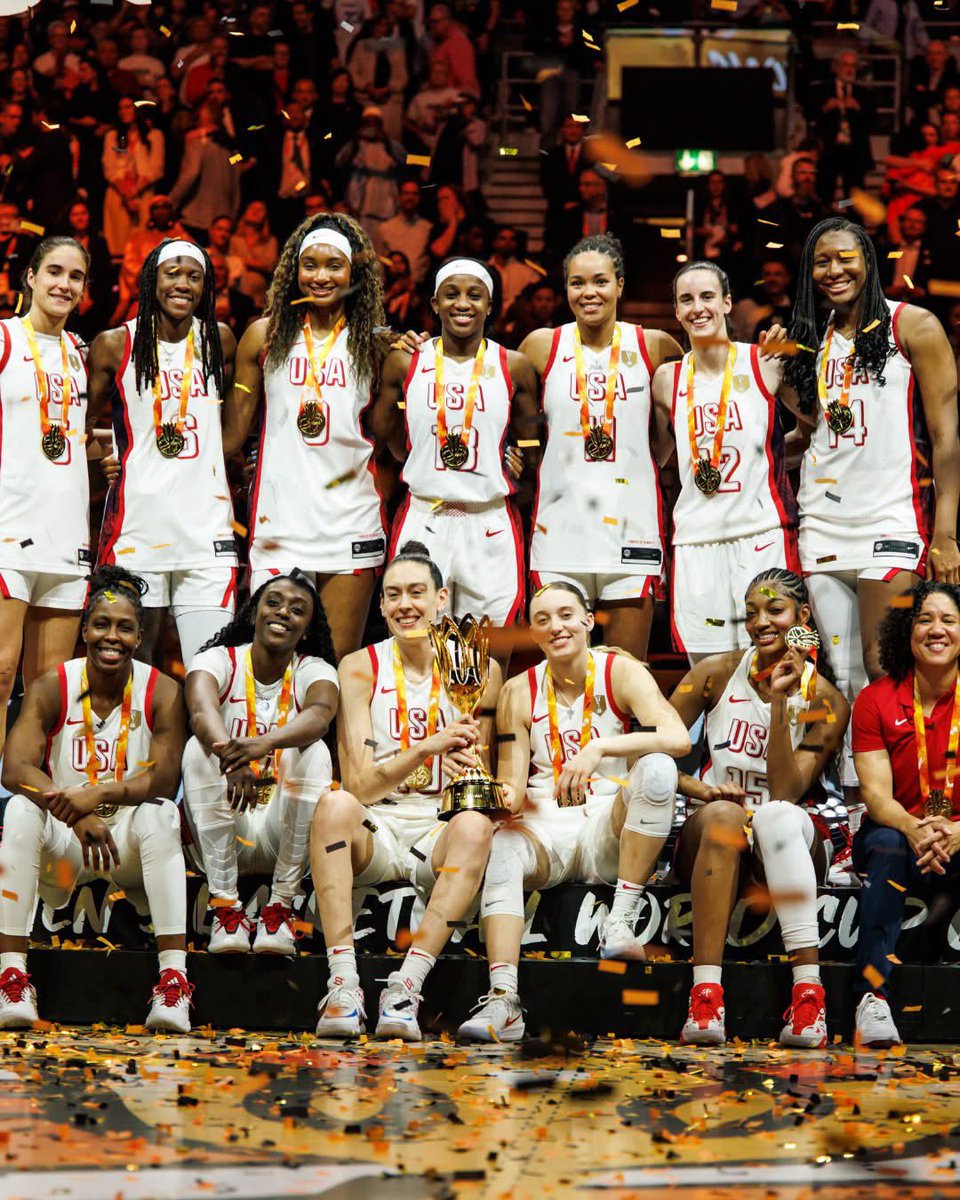 AndyGar79698110's tweet photo. World Champions 2026 https://t.co/plOOSsu5ns