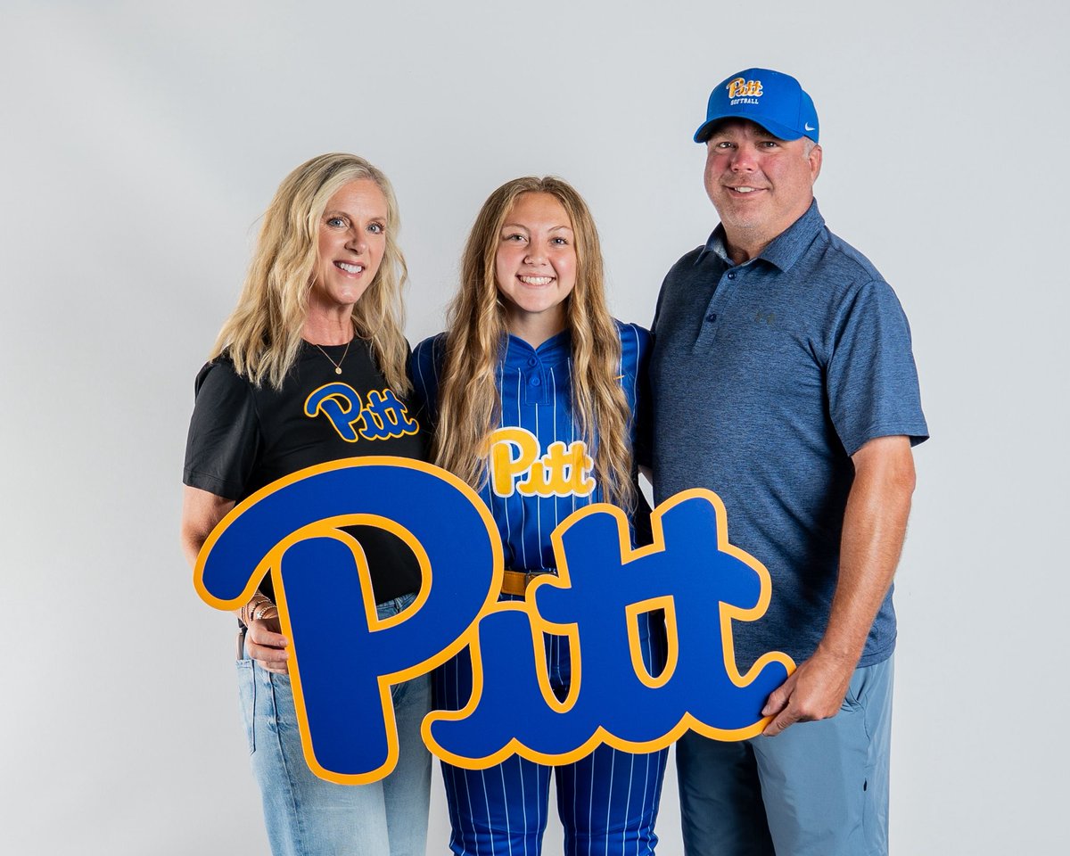 BellaGoding27's tweet photo. HAIL TO PITT! 💙💛 #committed 
@Pitt_SB @PITTcoachallard @Coach_LWood @Forever_Jordann @tagodwin_ @jschurr7 
@StarzGold @StarzGold_16u @CoachBrandon24 https://t.co/Tzi19x1kg9