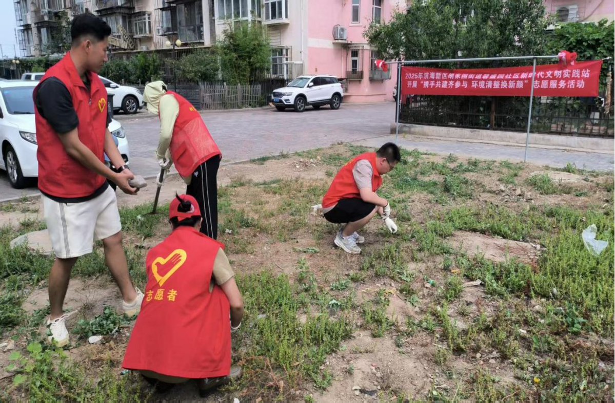 lazym735893's tweet photo. Join our neighborhood garden cleanup this Sat 9am at Central Park! Bring gloves u0026 reusable water bottles—we’ll plant sunflowers too. All neighbors welcome! https://t.co/ylPhtcO3xu
