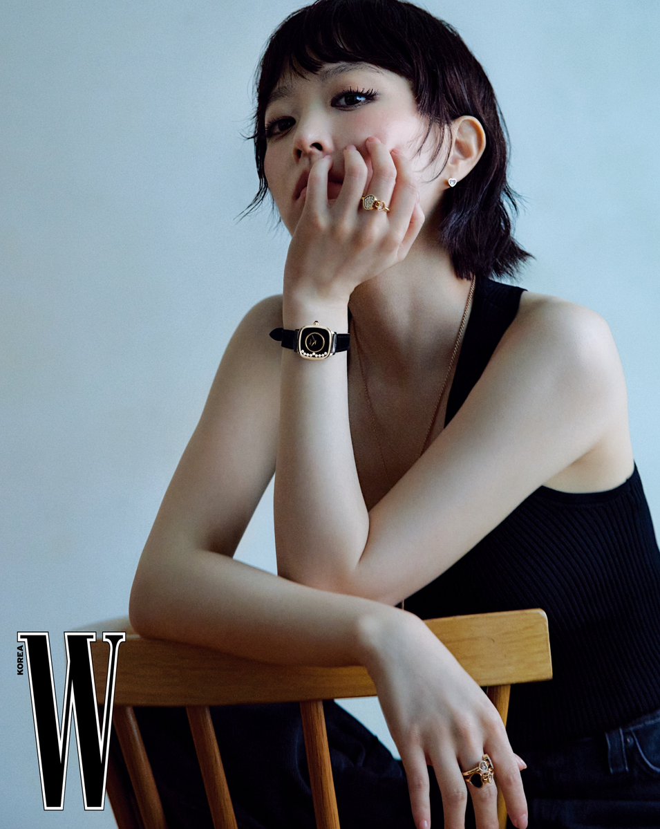 bbovelyby's tweet photo. [260917] Park Boyoung Instagram update!| (@.boyoung0212_official)

"@.wkorea @.chopard"
🔗https://t.co/byXPLnSxZE
-

Show some love by commenting and liking her post! 
#ParkBoYoung #박보영 https://t.co/Y9IueYoOs8