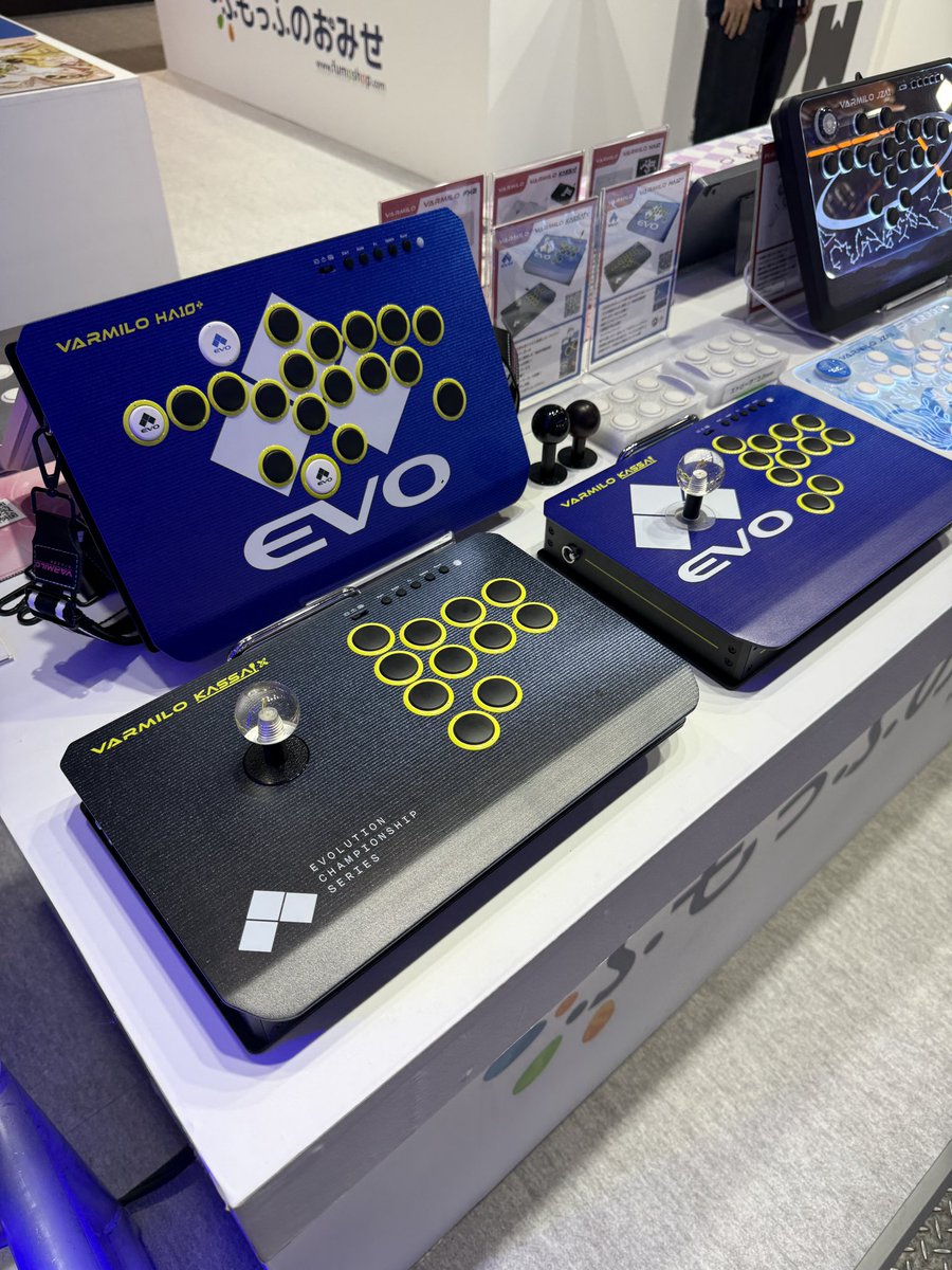 fumoshop_fight's tweet photo. #東京ゲームショウ2026 
始まりました！様々なアケコン展示しております！是非ブースにお越しくださいませ！ https://t.co/me09YD7Enh