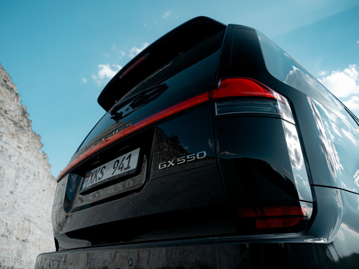 ConsuelaKoncan's tweet photo. A new eblogAUTO Moldova episode is out. The Lexus GX 550 review is now live on YouTube—find the link in my profile. I’m Bogdan Anton, eblogAUTO Moldova tester, inviting you to discover luxury off-road adventure. The new GX combines durability with https://t.co/IapqBLfCMF