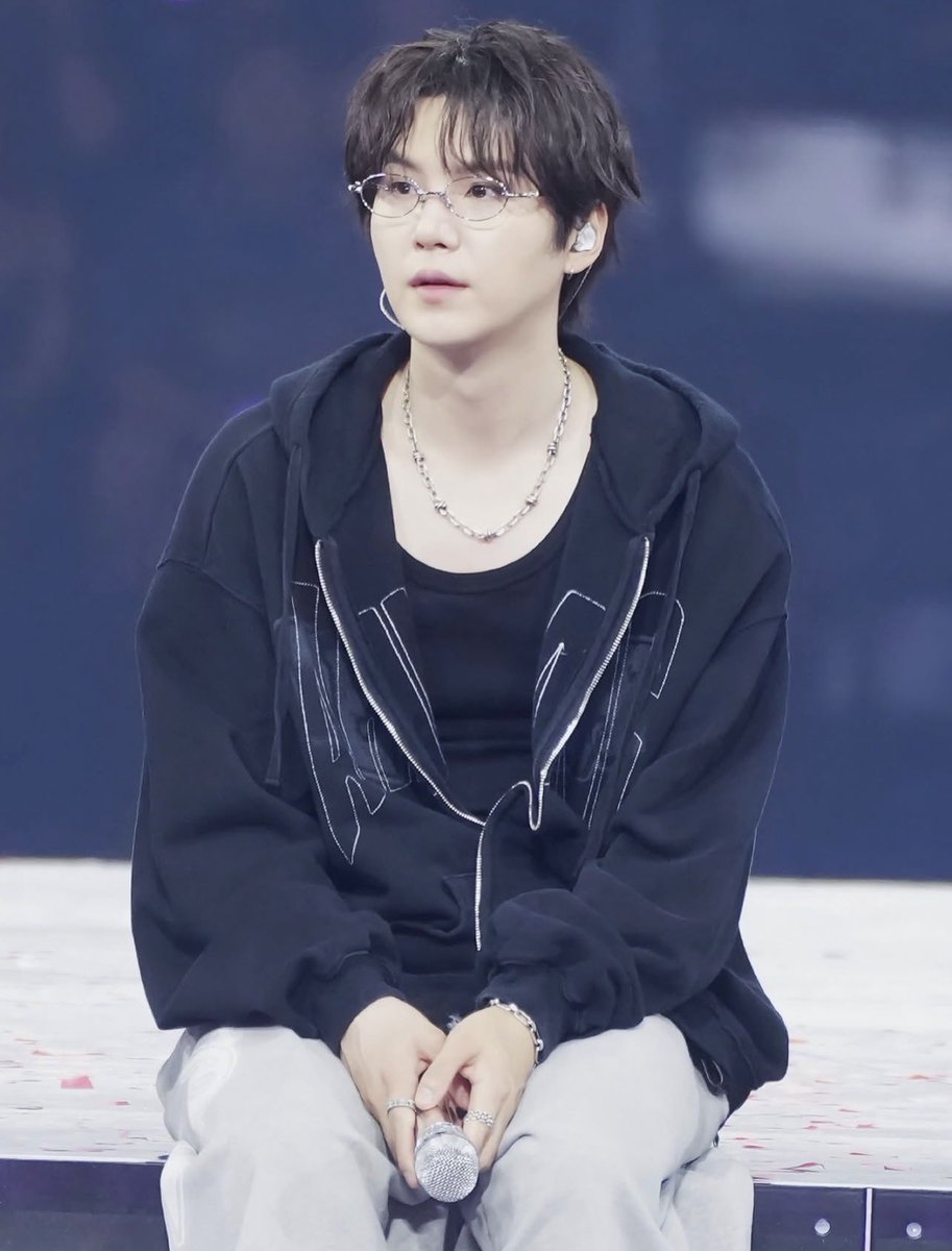 sugarush_d's tweet photo. my favorite breed of yoongi is whatever the hell this is https://t.co/QYDlqWZByI
