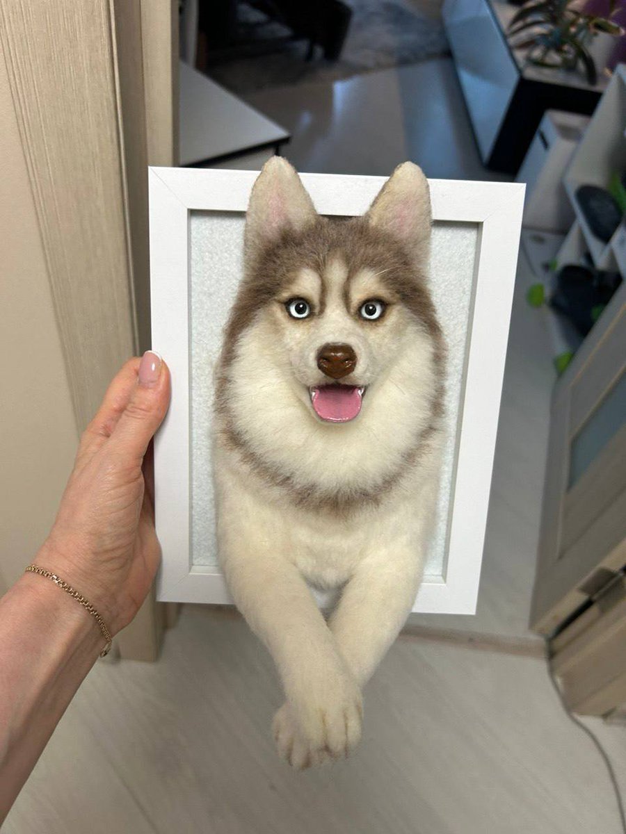 siderealEncoder's tweet photo. Also ordered this beautiful piece made out of my baby's fur to keep the physical memory of him nearby 
I'm so glad to see his happy little face once more https://t.co/MfSQ4dKgz2