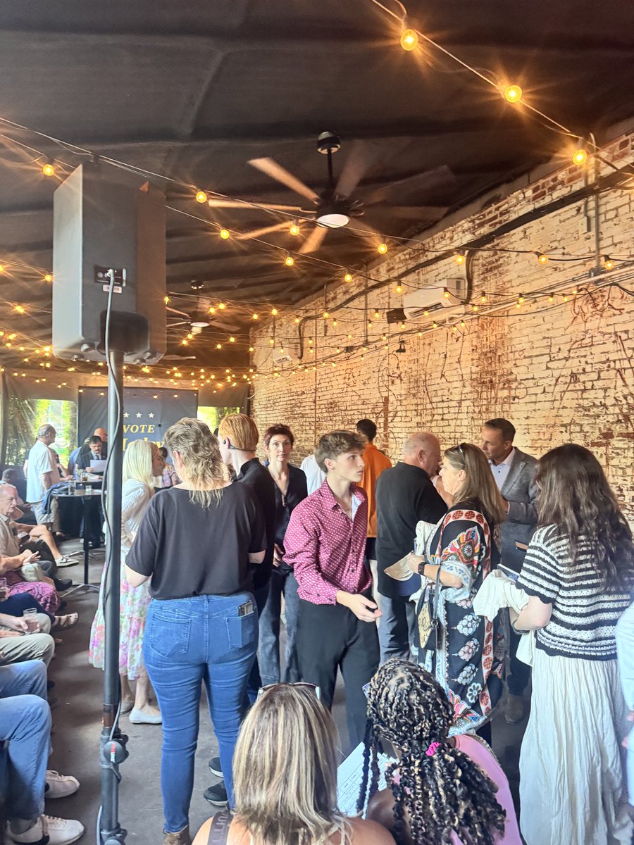 Hatley4Governor's tweet photo. Chattanooga!! What a day! Started @Litespeed_Bike and ended with a jam
packed house @alleia 

Let’s take our state back from the establishment!

#BuiltNotBought
#VoteforRealChangeTN https://t.co/m8V5gYowiU