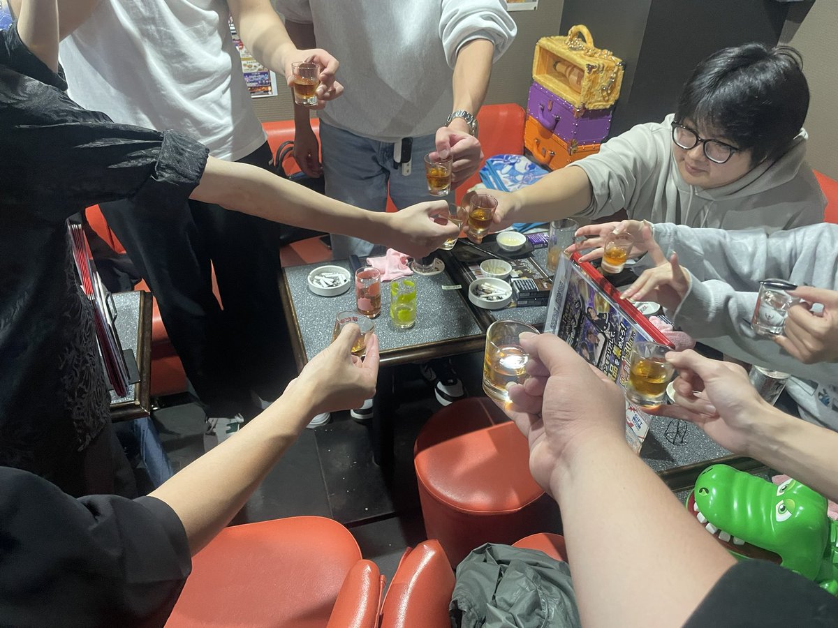 uta_nicobar's tweet photo. 退勤してます！！
ドリンクもありがとうございました
次はシルバーウィーク!! https://t.co/HU58IKodaw