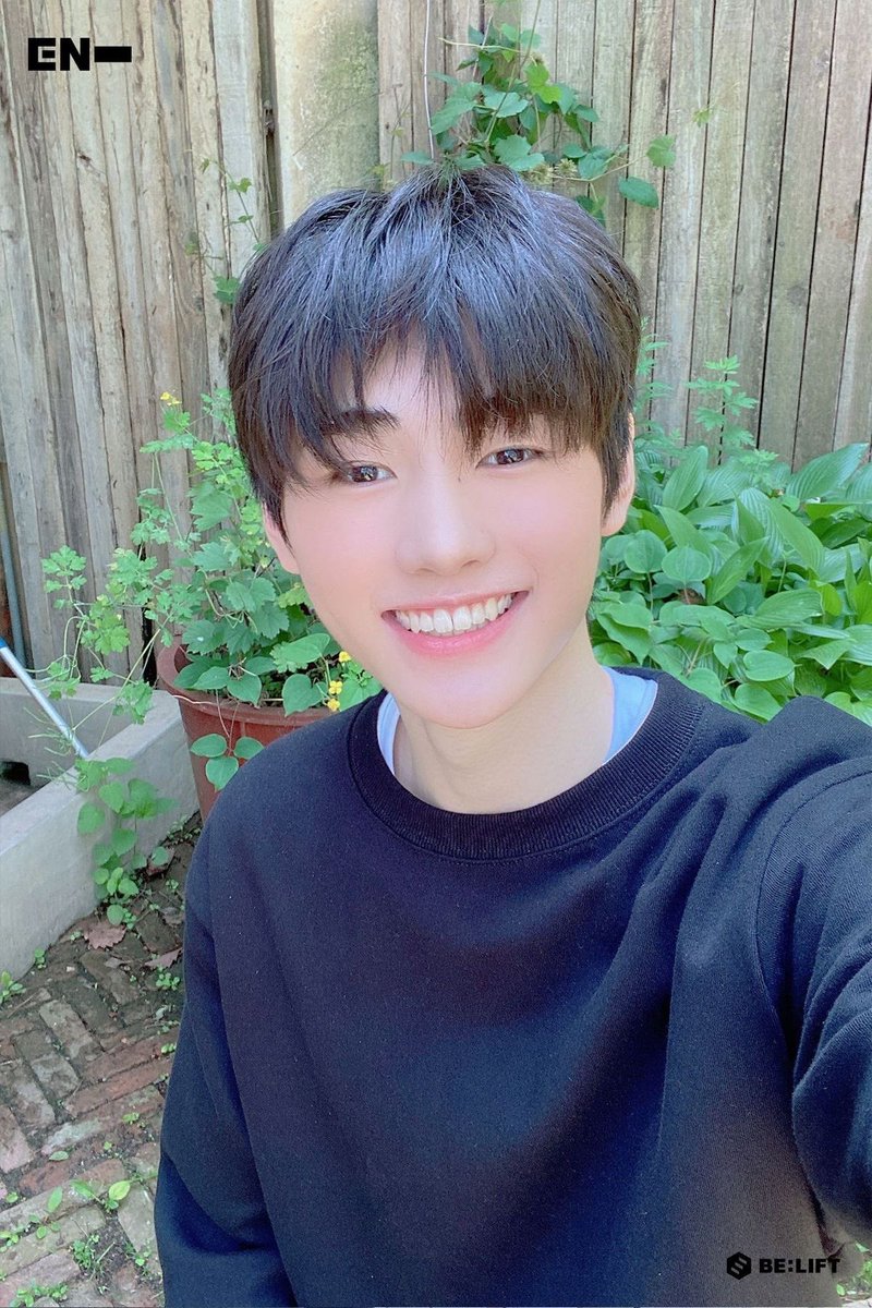 macutiehoon tweet picture