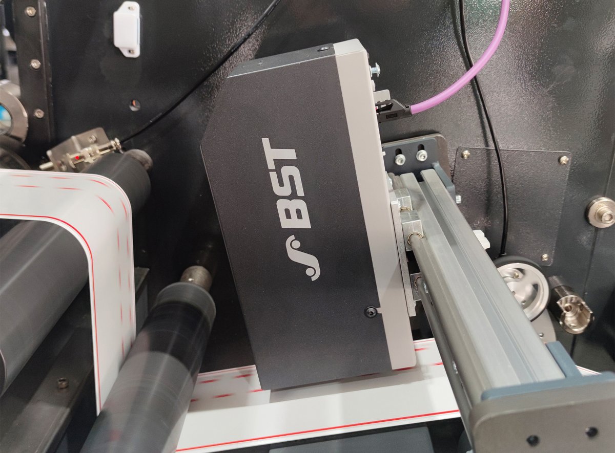 HongSheng10888's tweet photo. Integrated inline web inspection and auto guiding. Correct web drift in real time and reduce printing waste. 
#WebGuide #PrintingEquipment #Flexo #PackagingConverting https://t.co/WiFfz0xike