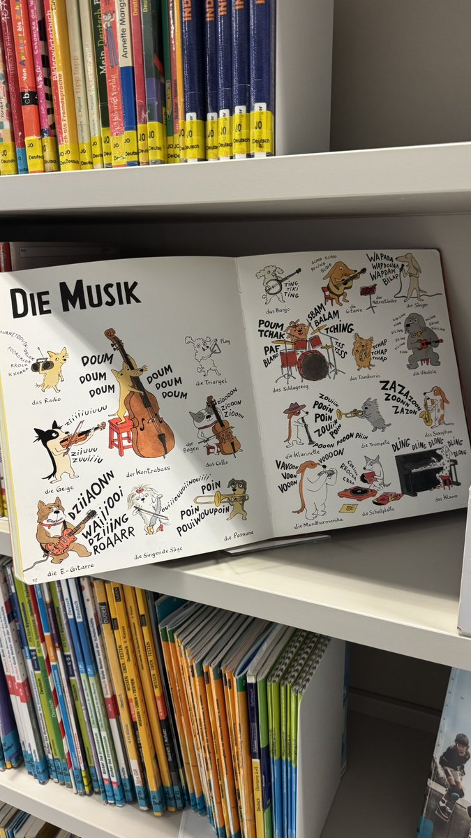 cmy9nv's tweet photo. 제~~~~일 가보고 싶었던 
Stadtbibliothek Stuttgart!! 
사실 어린이도서관에 제일 오래 있었던 건 안 비밀 https://t.co/oGE3XFH6U6