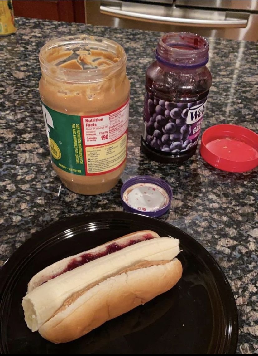 raisinchoirgirl's tweet photo. before bed snack the likes of which doordash could never https://t.co/8ShjLpQRqa