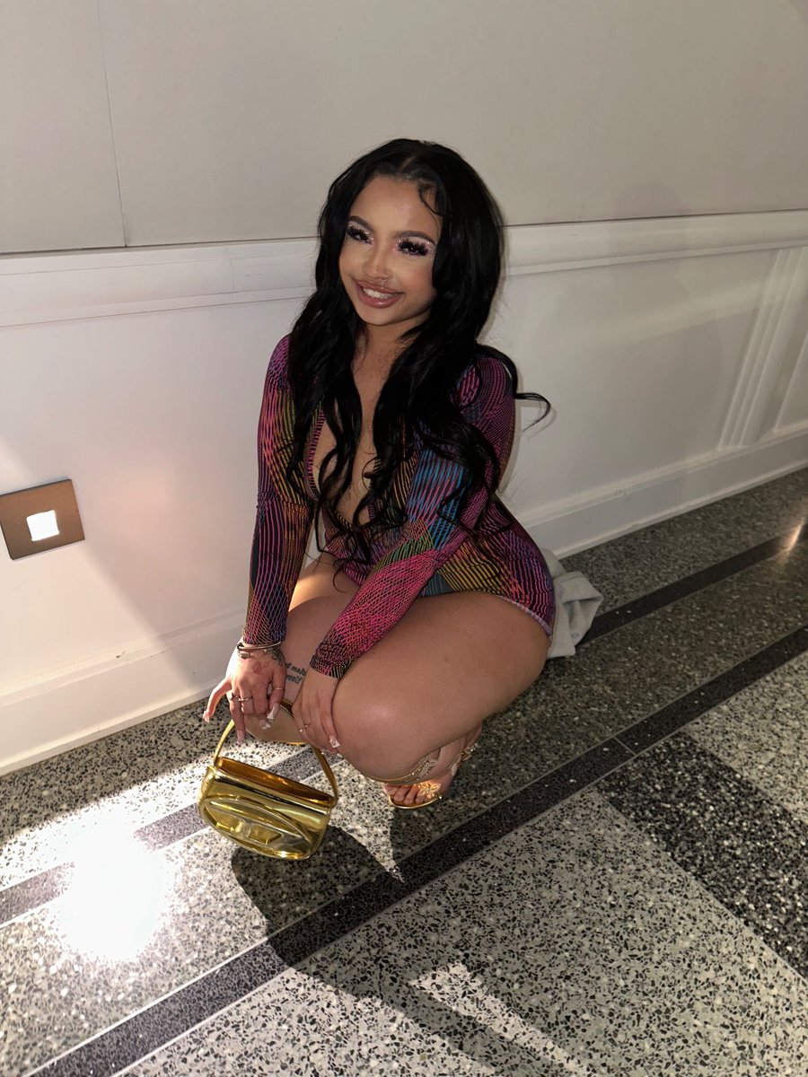 prettyassjas821's tweet photo. 😍 https://t.co/gSJX5qbmq4