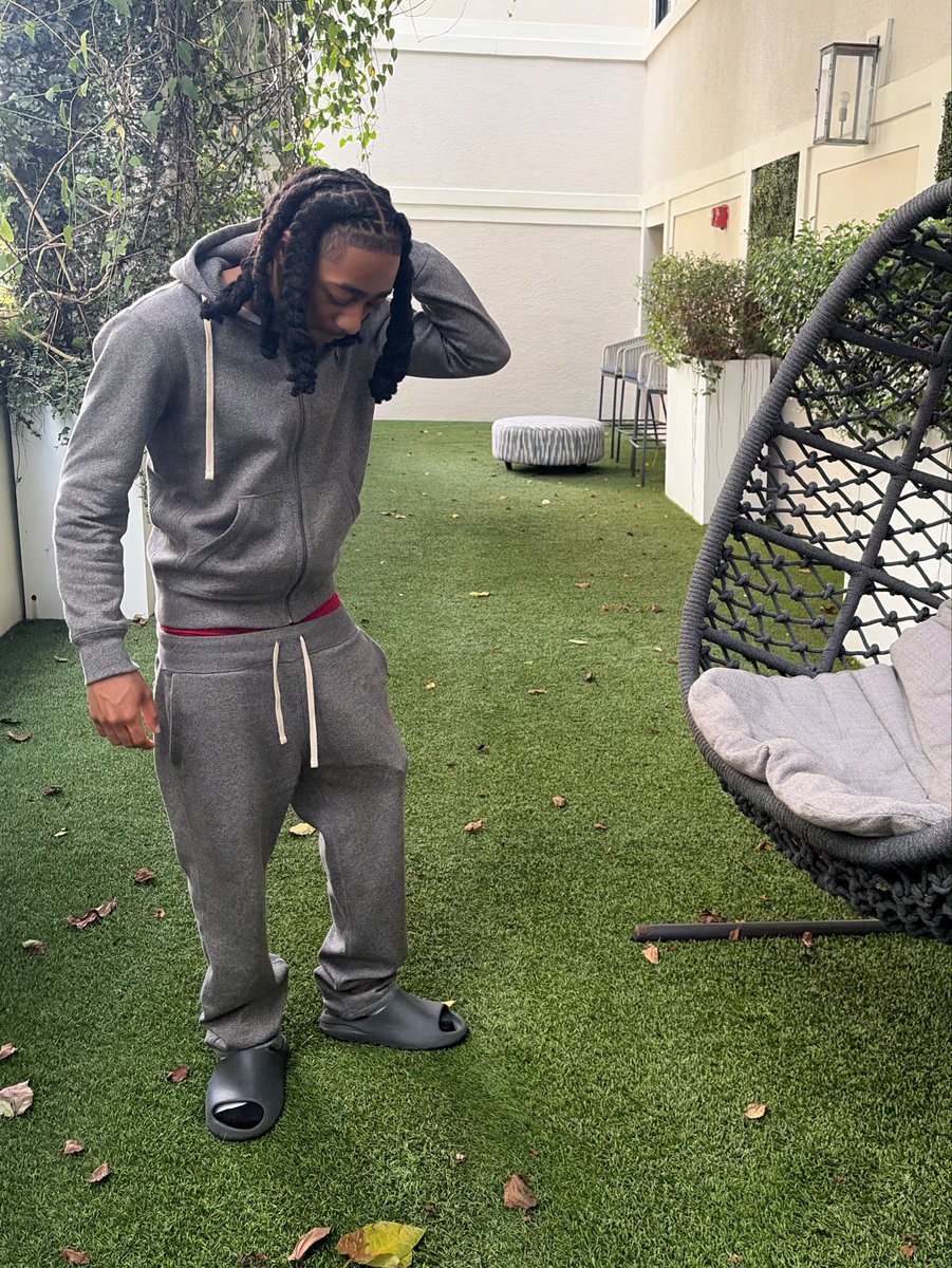 weezyniic's tweet photo. miss a loss https://t.co/uQI4hCC6k4