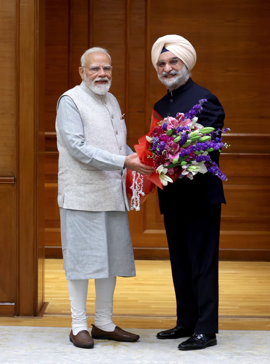 LtGovDelhi's tweet photo. My warmest greetings to Hon’ble Prime Minister Shri @narendramodi Ji on his birthday.

Twenty-five years of dedicated public service stand as a testament to your unwavering commitment to Nation First and the ideal of Antyodaya - ensuring that the fruits of development reach every citizen.

With decisive leadership and the strength of Jan Bhagidari, you have renewed India’s spirit of Aatmanirbharta and given fresh momentum to our journey towards a Viksit Bharat.

Praying for your good health, long life and continued energy as you guide the nation towards a stronger, prosperous and developed India. 🙏