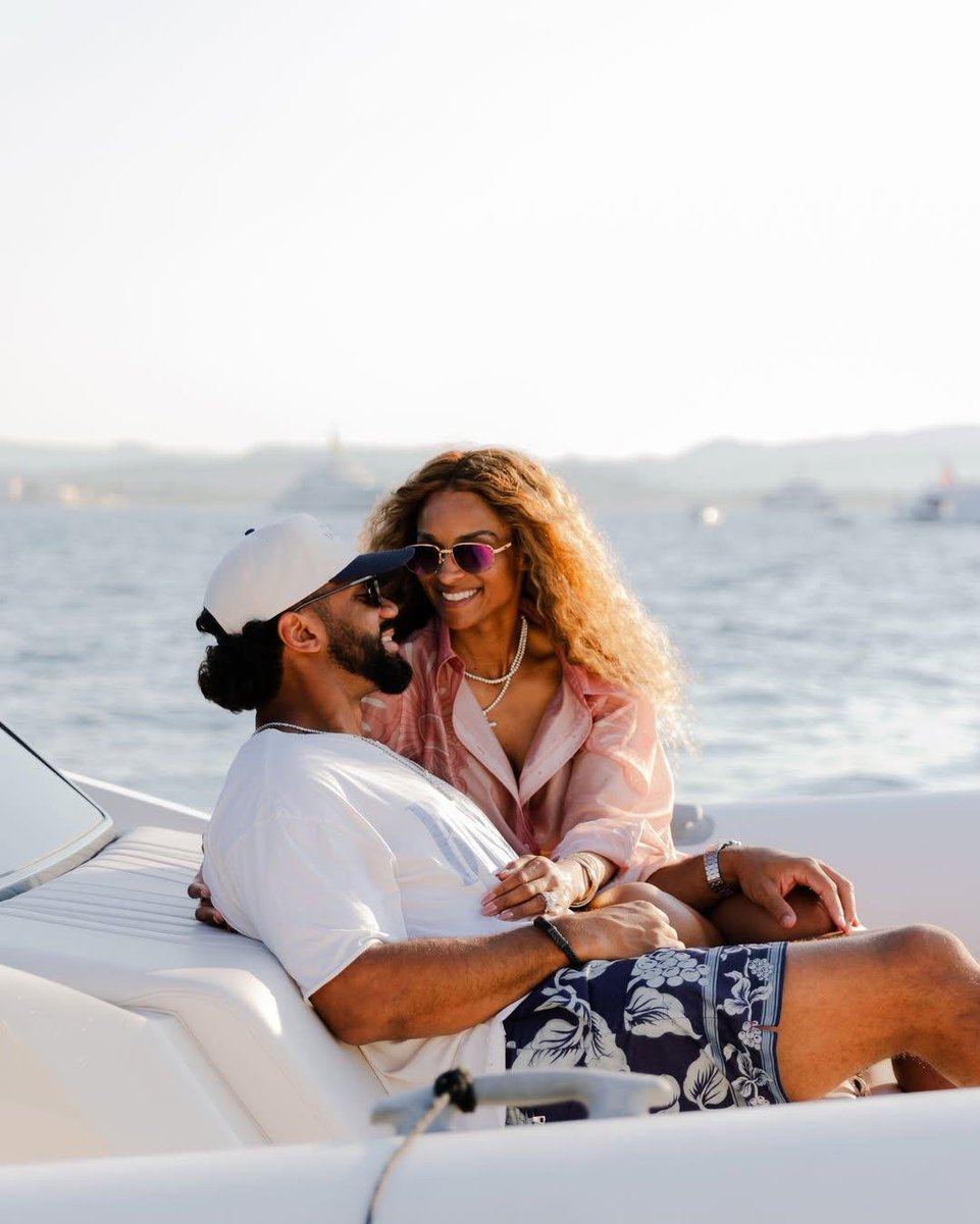 thewilsonsdaily's tweet photo. Love is a beautiful thing. ♥️ https://t.co/WZAkeNpLz4
