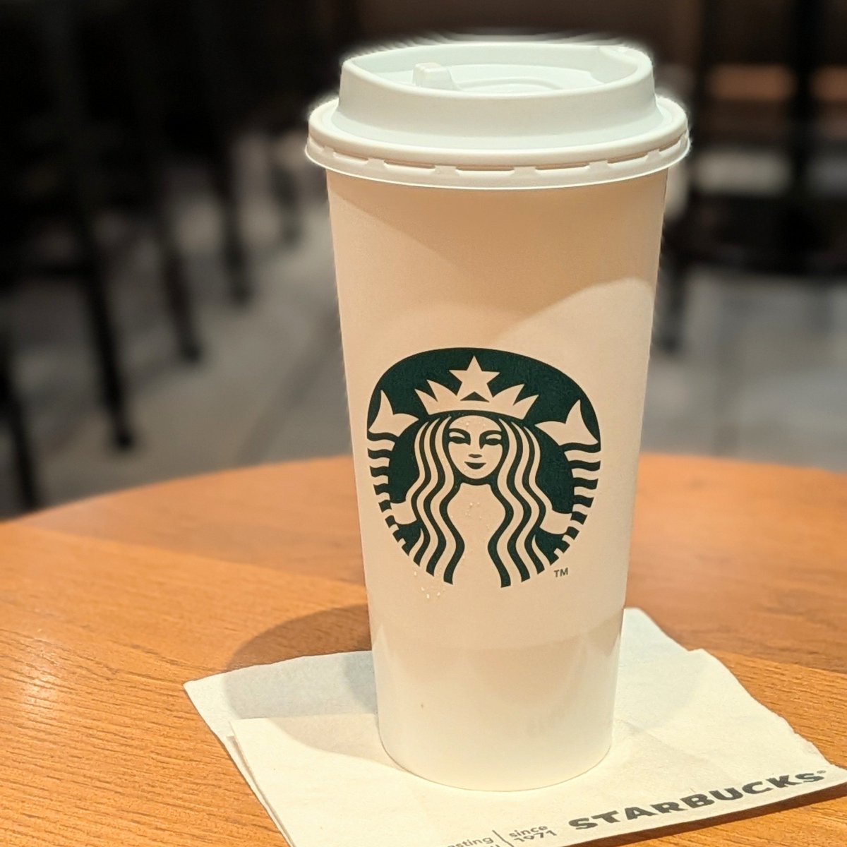 tanetane's tweet photo. 今日の呪文は
🧚🪄💫
「ｽﾀｰﾊﾞｯｸｽﾗﾃﾎｯﾄﾑｼﾎﾞｳｲﾁﾊﾞﾝﾃﾞｯｶｲﾔﾂﾃﾞ」
☕
たんぱく質22g摂取🥰 https://t.co/IwiYMYjBKi