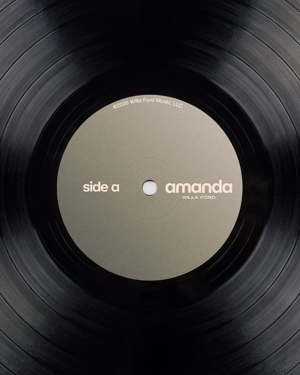 WillaFord's tweet photo. Have you ordered your signed amanda vinyl yet? Limited copies are still available! ✨ https://t.co/REJoiL9Ru4 https://t.co/Mg0gNXqWeT