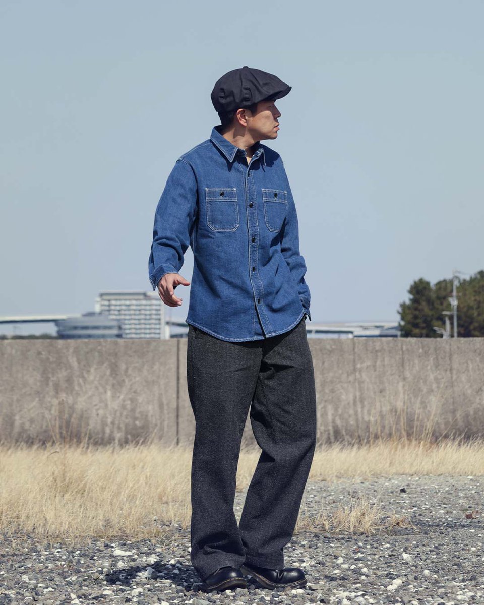 HOOK_LET's tweet photo. 12ozセルビッチデニムにユーズド加工を施したワークシャツ
程よく色の抜けたインディゴと、自然なアタリが落ち着い��表情を演出。
ぜひ一度、ご覧ください。
https://t.co/uzbBCk1Maz
#児島ジーンズ #KGR #デニムシャツ #セルビッチデニム #アメカジ https://t.co/8MonDuil45