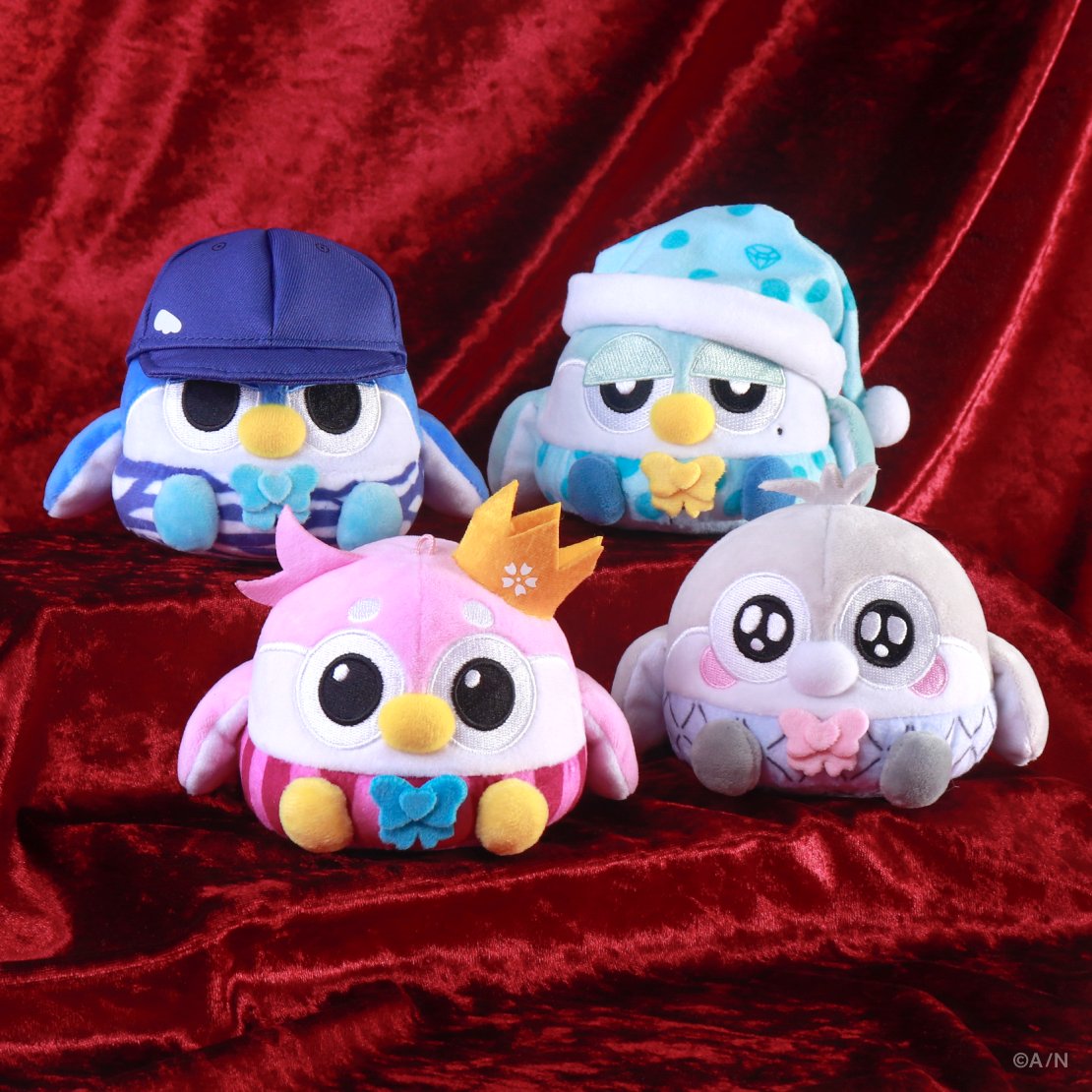 splare_info's tweet photo. ✧＼\ #すぷれあ 1st Anniversary グッズ紹介③ /／✧

「クリアポーチ」は「にじぬい」にもピッタリなサイズ✨
「ぬいぐるみマスコット」は、すぷれあとお揃いにできちゃう...!?

9/17(木)18:00より販売開始♪

#すぷれあ1周年 https://t.co/cO7aCNcZDJ