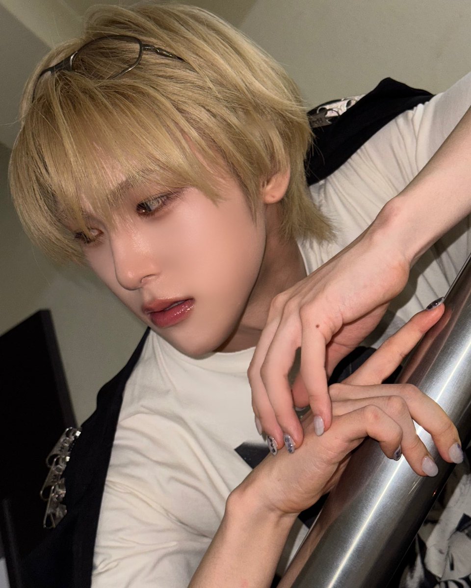 _official_DD's tweet photo. UP!

#DAILYDIRECTION #DD #데일리디렉션
#KIMJOOHYOUNG #김주형 https://t.co/7kO7k1dLMM