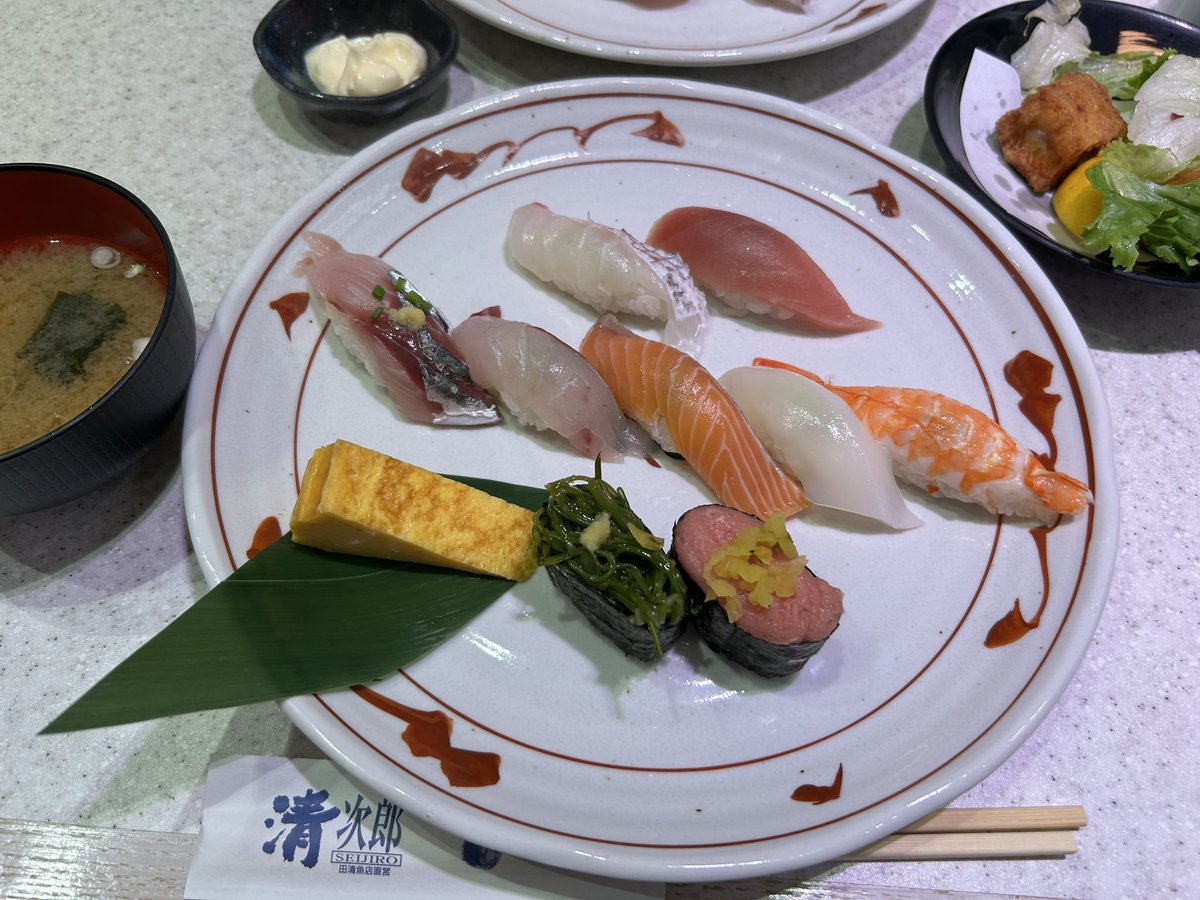 Manami02597112's tweet photo. お寿司、ラーメン、そして海‼️
楽しめました☺️ https://t.co/0Qj5wC6pzM