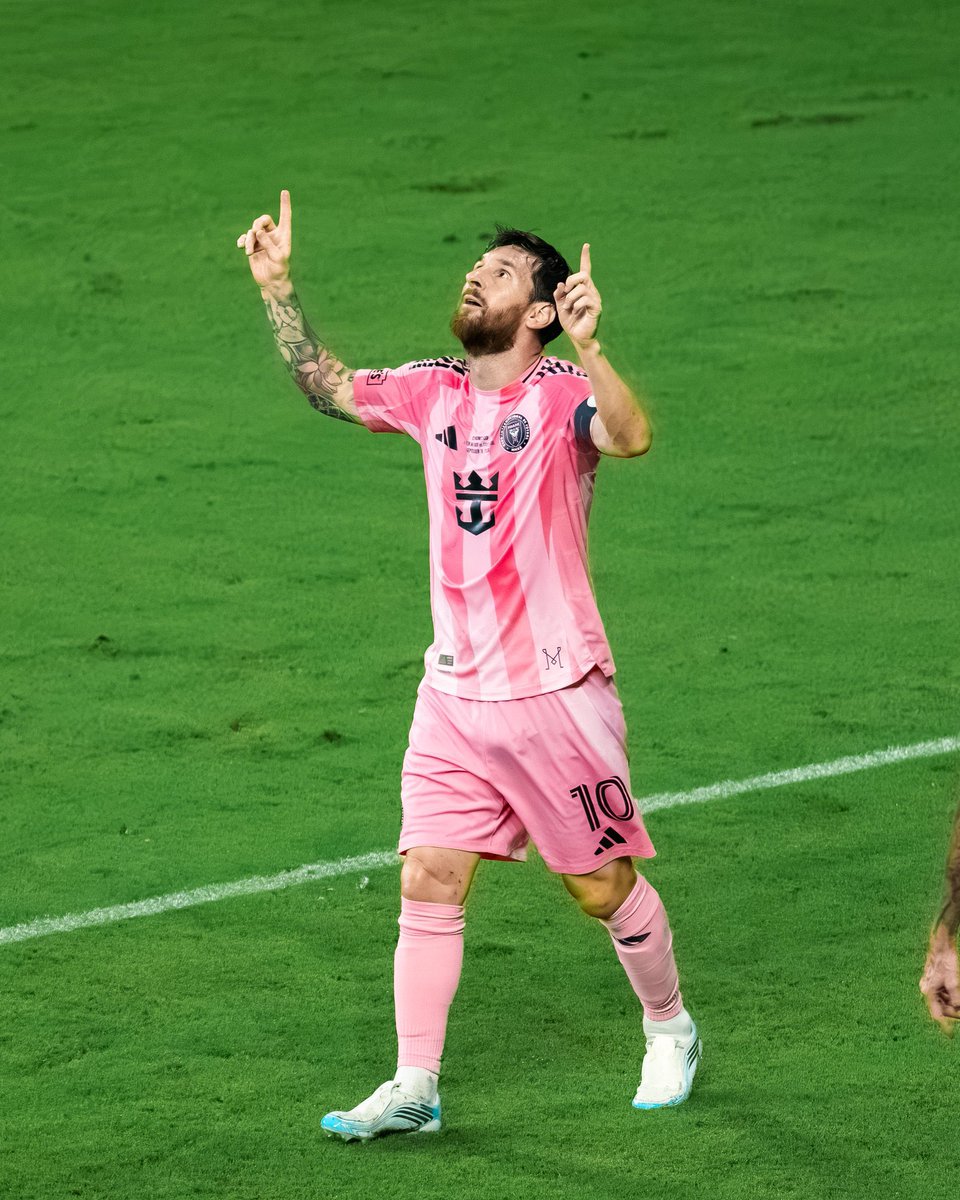 Messias30_'s tweet photo. GOL y ASISTENCIA para GANAR su TÍTULO 49.

El más grande de todos los tiempos. https://t.co/4XDFc977zn