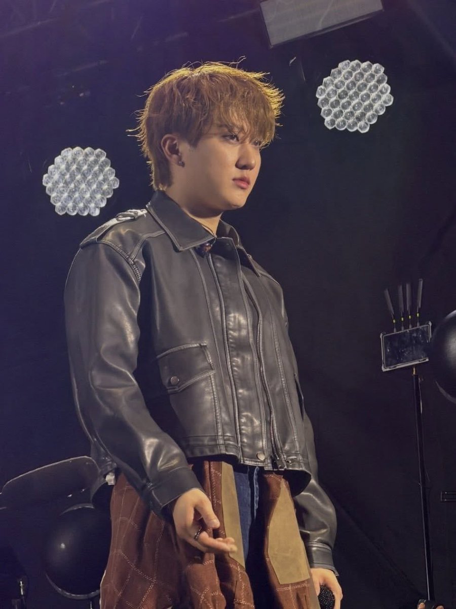 hjpabo's tweet photo. pode me sufocar changbin https://t.co/9RQlHpP8qh